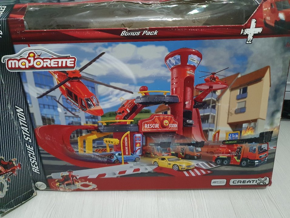 Majorette Kurtarma İstasyonu Oyun Seti - Görsel 2