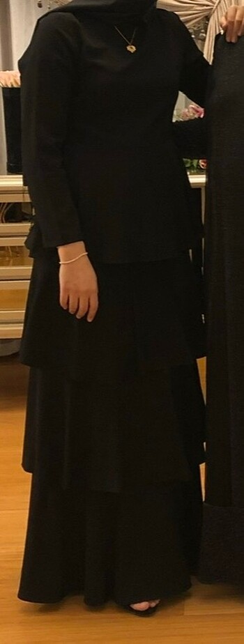 m Beden siyah Renk Siyah katlı abiye