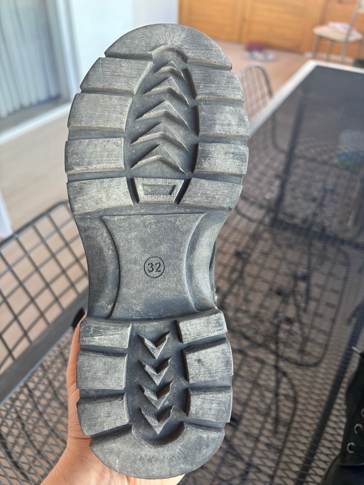 Siyah Tokalı Platform Topuklu Goth Bot - Görsel 3