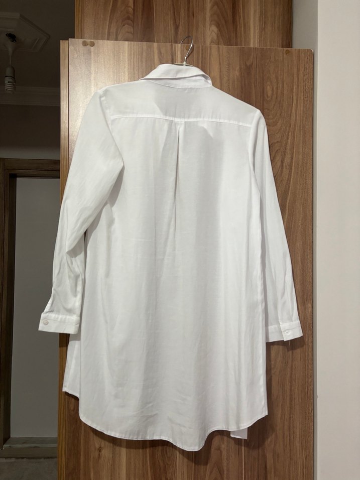 Düğmeli Beyaz Keten Midi Kadın Gömlek - Görsel 2