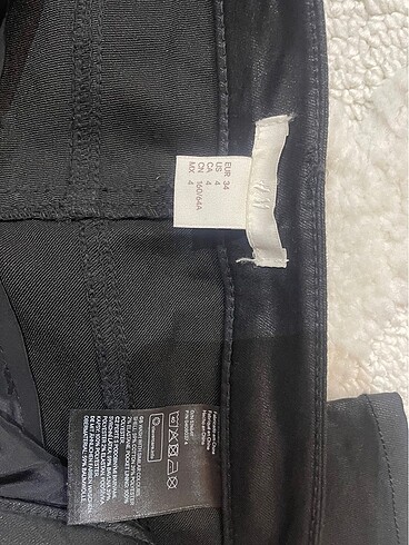 34 Beden siyah Renk Pantolon