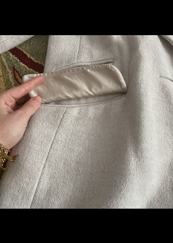 Kürk Detaylı Bej Kadın Uzun Kaban - Görsel 4