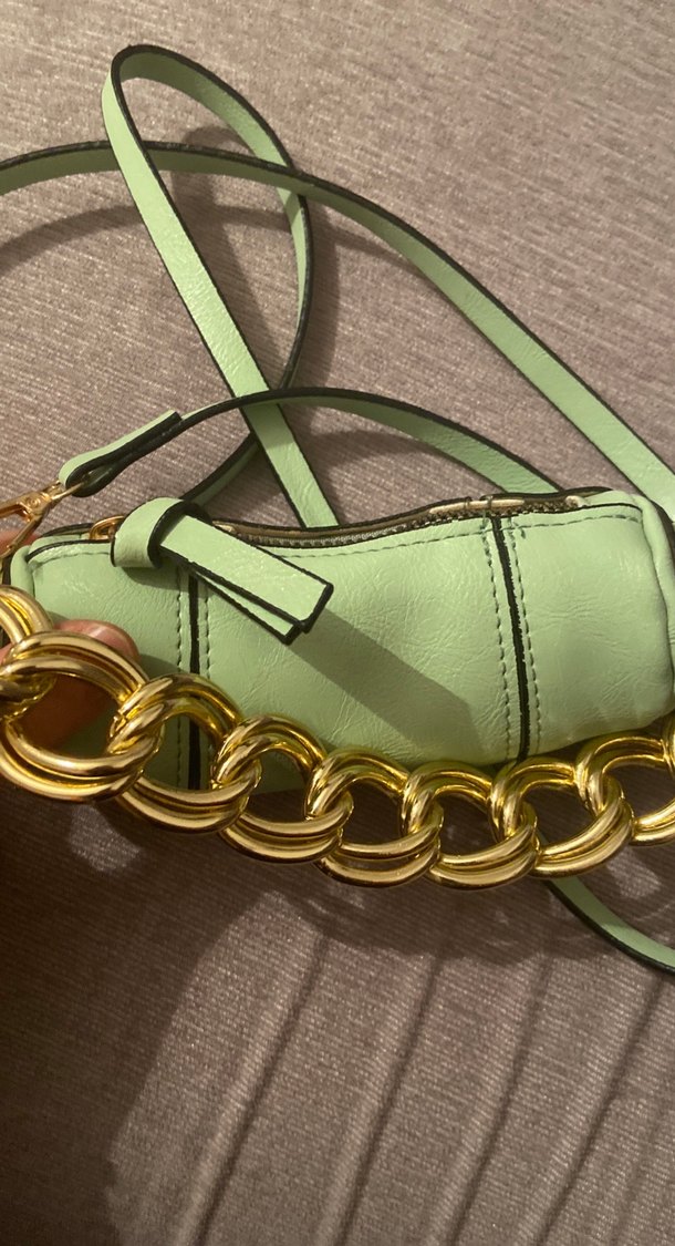 Zincir Detaylı Yeşil Yılan Desenli Deri Çanta - Görsel 4