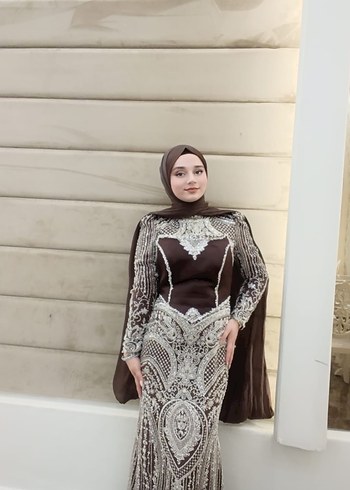 Abiye Sikligin Ve Zarafetin Bulustugu Kahverengi Tesettur Abiye