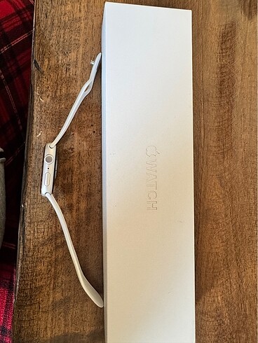 Beden beyaz Renk Apple watch 8 45 mm