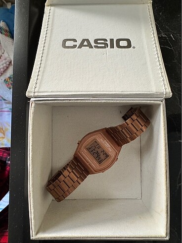 Casio rosegold dijital saat