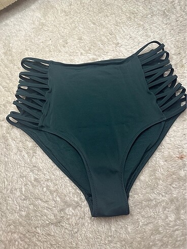 Penti bikini altı