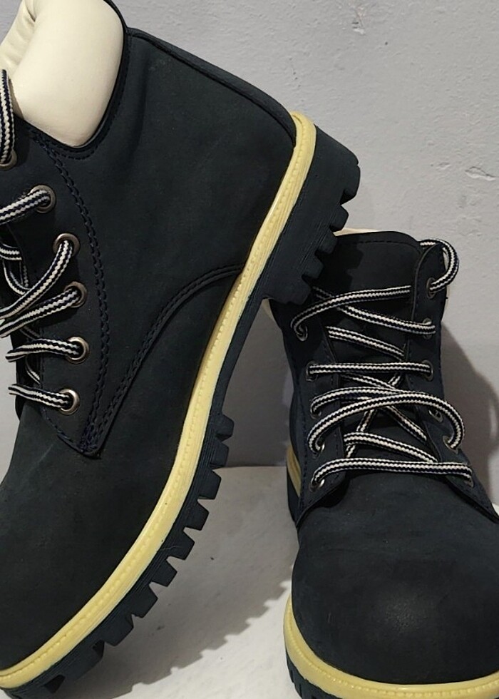 LC Waikiki bot - Görsel 3