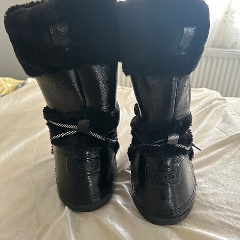 39 Beden MOON BOOT MUADİLİ STAR MODEL BOT