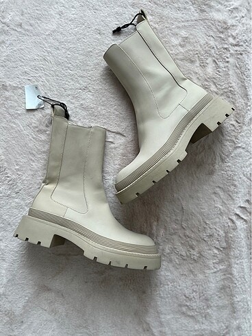 Zara bot yeni etiketli