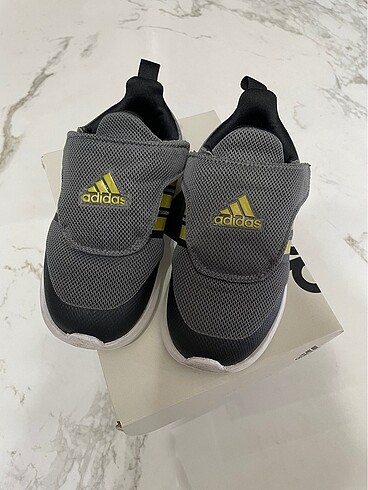 Adidas Orjinal adidas çocuk spor ayakkabı