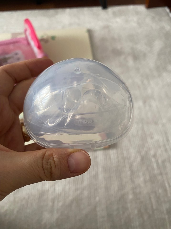 Lansinoh göğüs ucu koruyucu 24 mm - Görsel 2