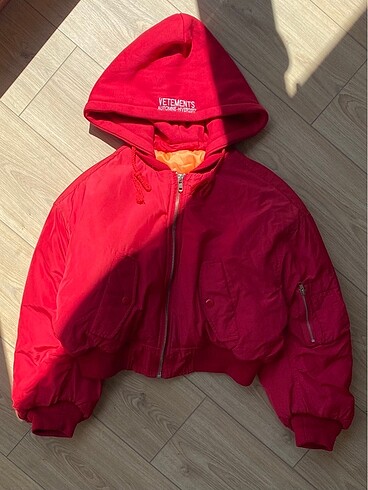 Vetements Crop Bomber Ceket