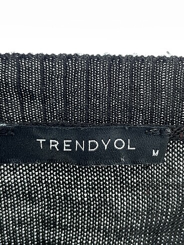 m Beden siyah Renk Trendyol & Milla Bluz %70 İndirimli.