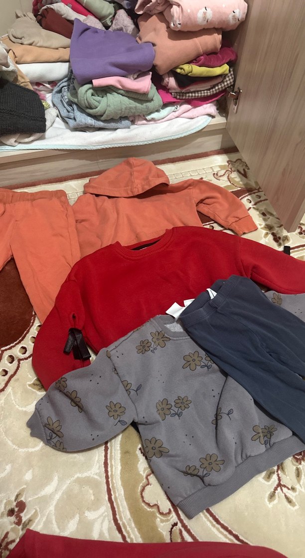 Kız Çocuk Kapüşonlu Gri Çiçekli Sweatshirt ve Eşofman - Görsel 2