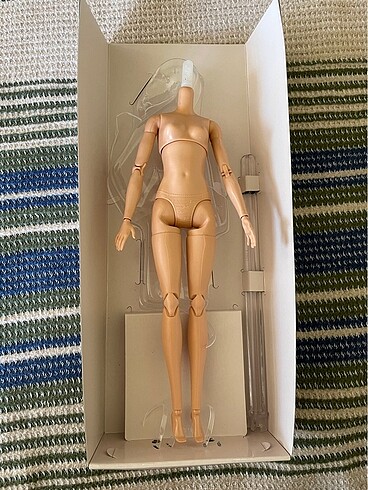 Beden Barbie basics