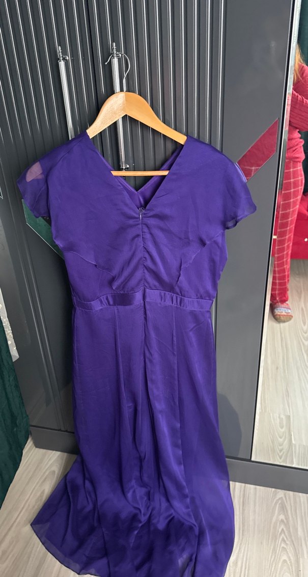 Mor V Yakalı Uzun Saten Elbise - Görsel 3