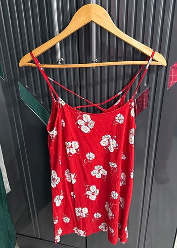 Kırmızı Çiçek Desenli Askılı Midi Elbise - Görsel 2