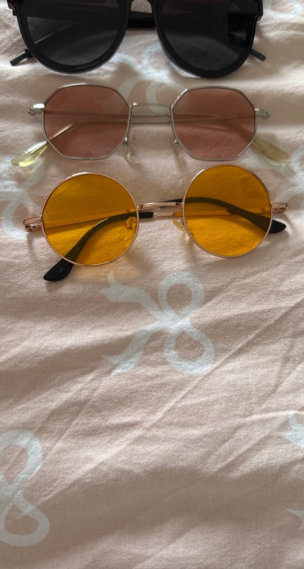 Kadın Retro Şeffaf Çerçeveli Renkli Güneş Gözlükleri - Görsel 2