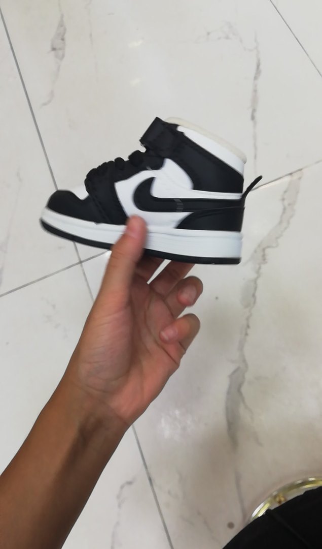 Nike Erkek Çocuk Beyaz Siyah Spor Ayakkabı - Görsel 3