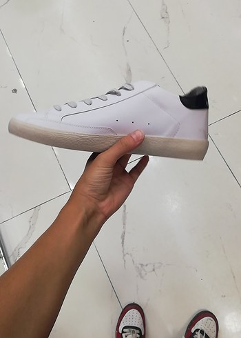 Golden Goose Deluxe Beyaz Kadın Spor Ayakkabı - Görsel 3