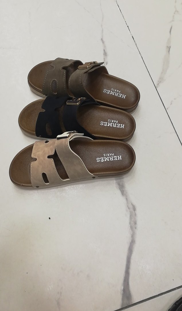 Tokalı Kahverengi Kauçuk Terlik - Görsel 2