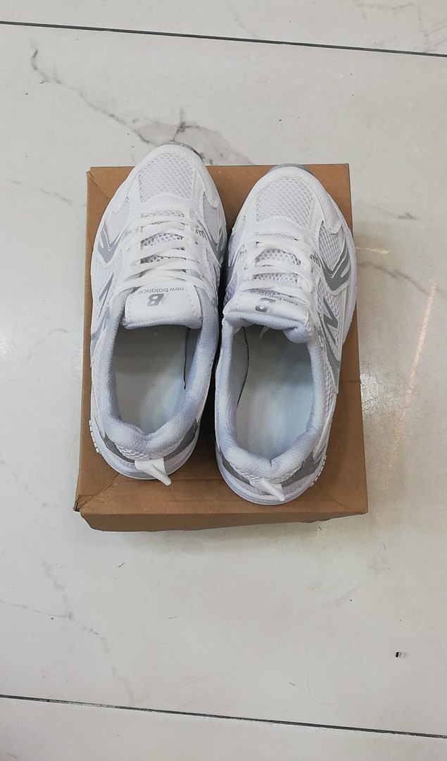 New Balance Kadın Beyaz Spor Ayakkabı - Görsel 5