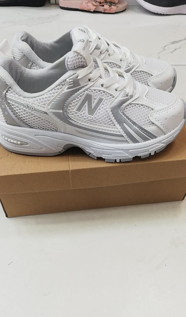 New Balance Kadın Beyaz Spor Ayakkabı - Görsel 3