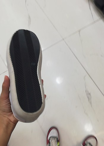 Golden Goose Deluxe Beyaz Bağcıklı Spor Ayakkabı - Görsel 5