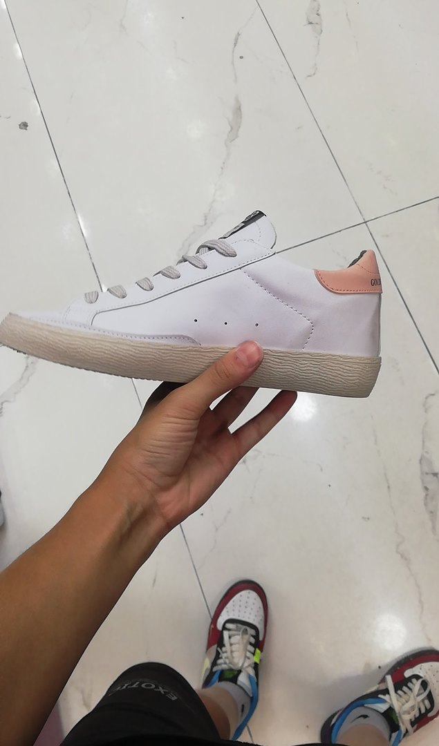 Golden Goose Deluxe Beyaz Bağcıklı Spor Ayakkabı - Görsel 3