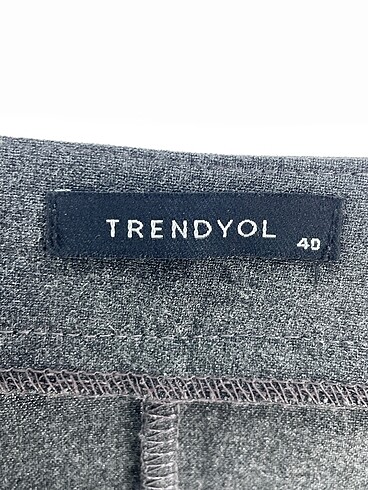 40 Beden çeşitli Renk Trendyol & Milla Mini Etek %70 İndirimli.