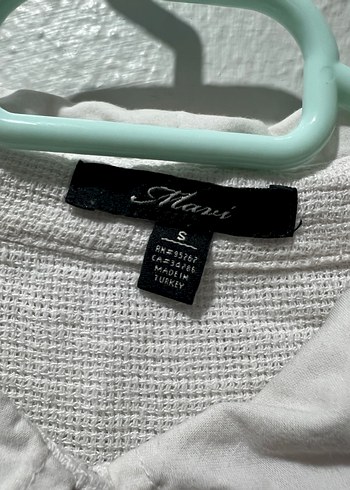 Beyaz Keten Düğmeli Kadın Gömlek - Görsel 3