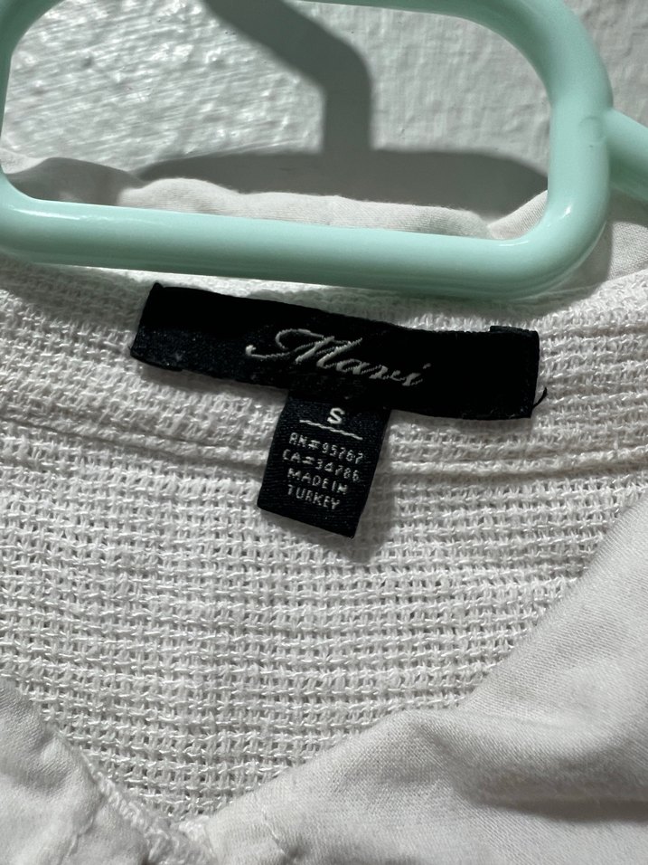 Beyaz Keten Düğmeli Kadın Gömlek - Görsel 3