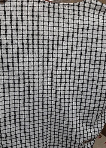 LC Waikiki Asimetrik yaka kareli crop