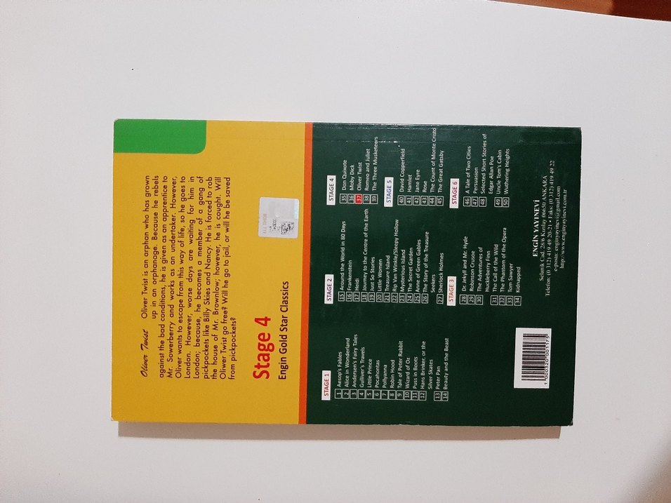 Oliver Twist Çizgi Roman Kitabı ingilizce - Görsel 2