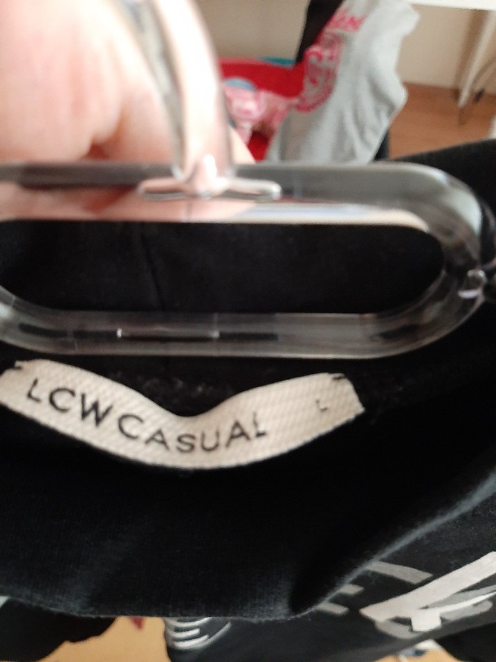 Siyah Baskılı Sweatshirt - Görsel 2