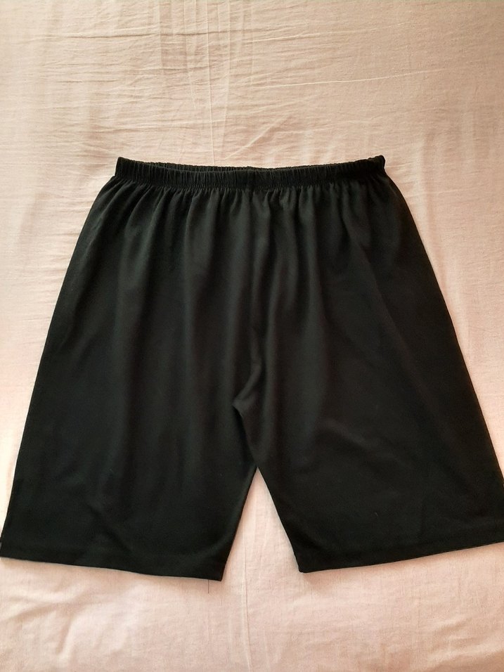 Siyah pamuklu kadın şort - Görsel 2