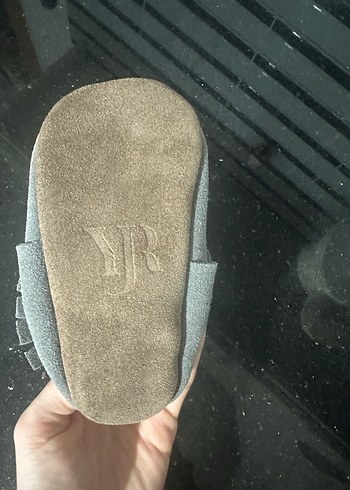 Yoyo Junior Hakiki Deri Gri Süet PonPon Detaylı Bebek Patik 23 - Görsel 4