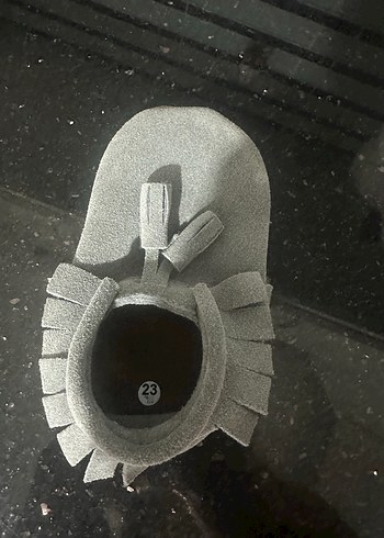 Yoyo Junior Hakiki Deri Gri Süet PonPon Detaylı Bebek Patik 23 - Görsel 2