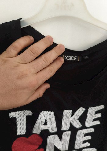 Kadın Siyah Payetli Baskılı Tişört - Görsel 3