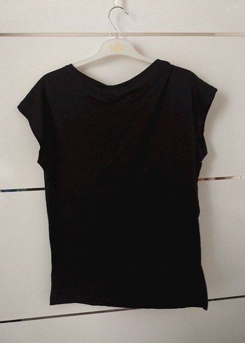 Kadın Siyah Payetli Baskılı Tişört - Görsel 5