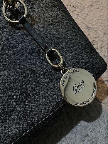 Guess GUESS ANTRASİT KOL ÇANTASI