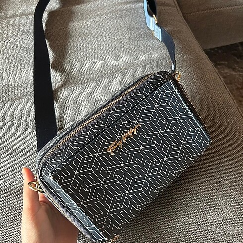 Beden TOMMY HILFIGER