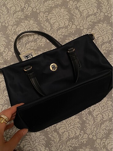 Tommy Hilfiger TOMMY HILFIGER LACİVERT ÇANTA