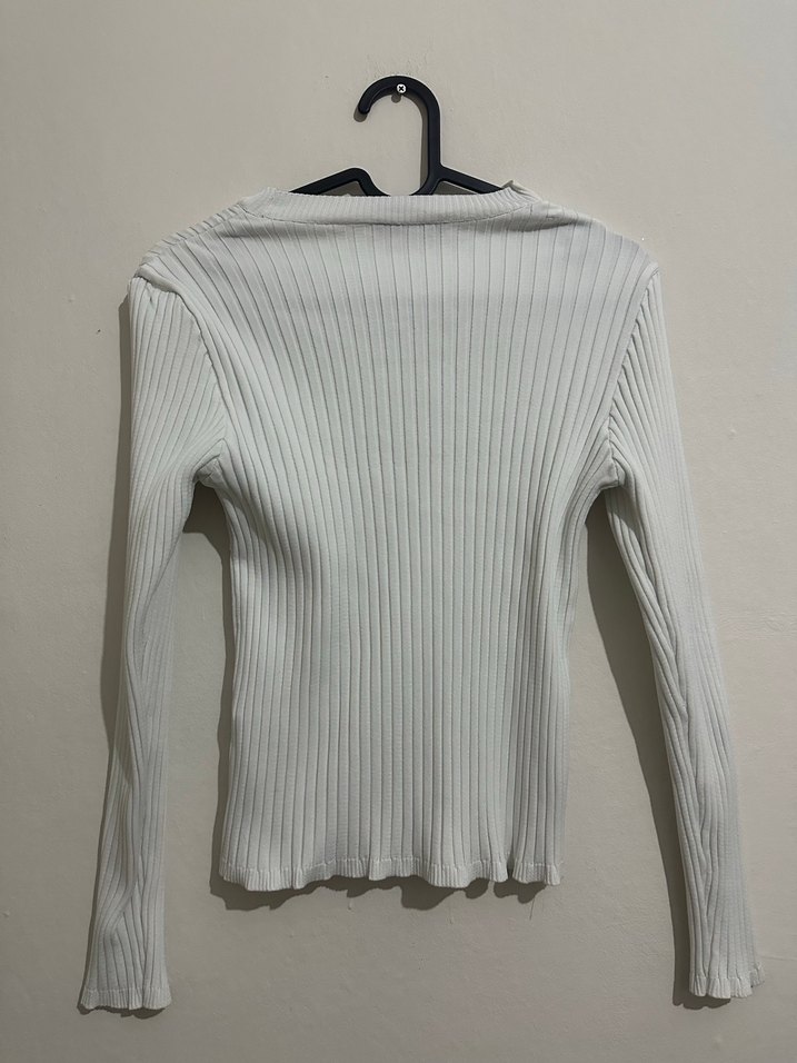 Beyaz dekolte Detay Kadın Kazak - Görsel 2