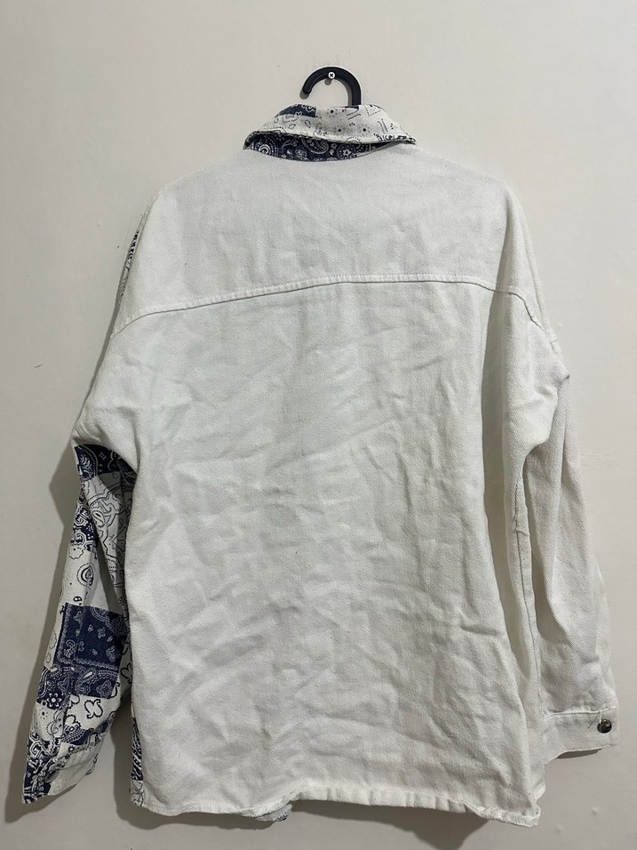 Düğmeli Desenli Uzun Kollu Gömlek - Görsel 2