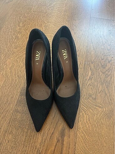 Zara siyah süet stiletto