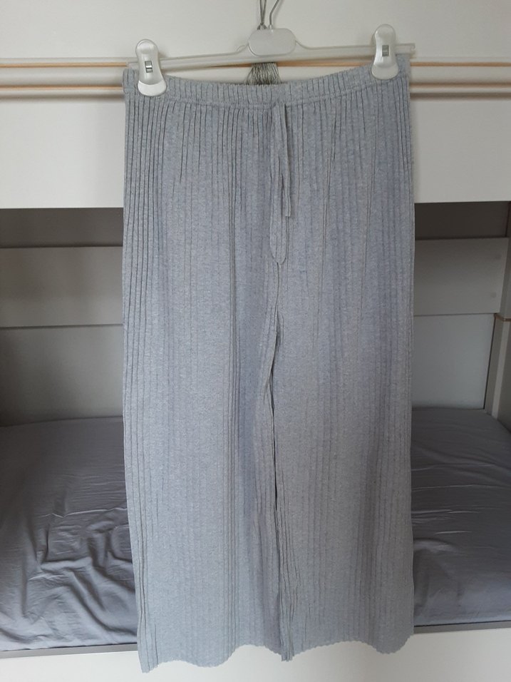 Gri Piliseli Kadın Pantolon - Görsel 2