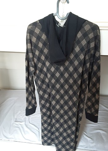 Kapüşonlu Uzun Ekose Triko Tunik - Görsel 4