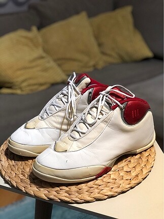 Adidas basketbol